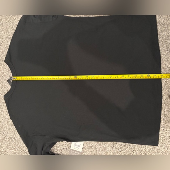 NWT VUORI Long-Sleeve Feather Tee Women's size SMALL Washed Black - Picture 7 of 8